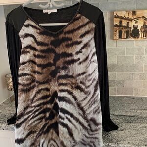 Cleo size small animal print top
